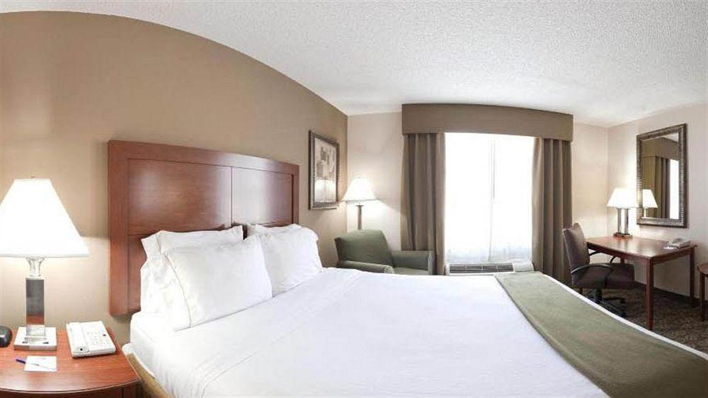 Holiday Inn Express Chapel Hill By Ihg Экстерьер фото
