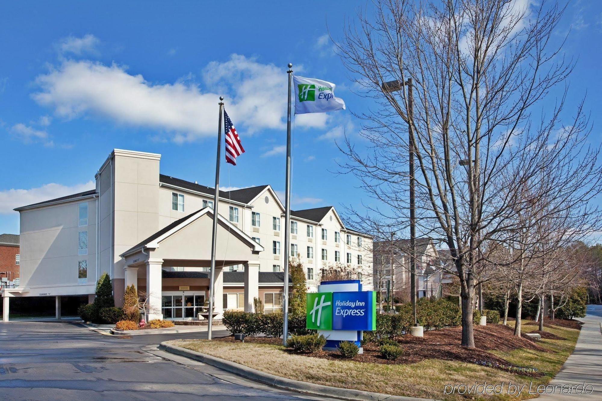 Holiday Inn Express Chapel Hill By Ihg Экстерьер фото