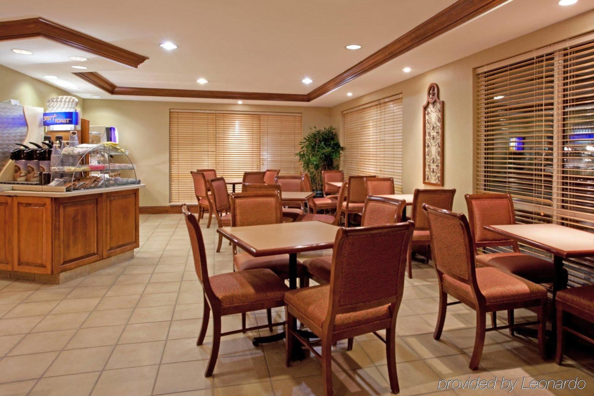 Holiday Inn Express Chapel Hill By Ihg Экстерьер фото