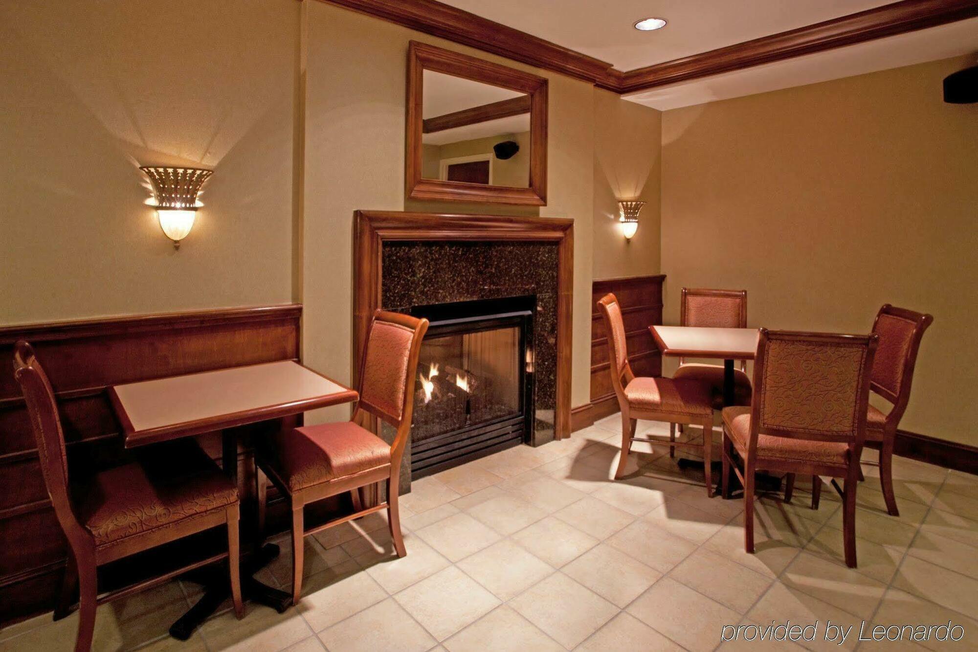 Holiday Inn Express Chapel Hill By Ihg Экстерьер фото